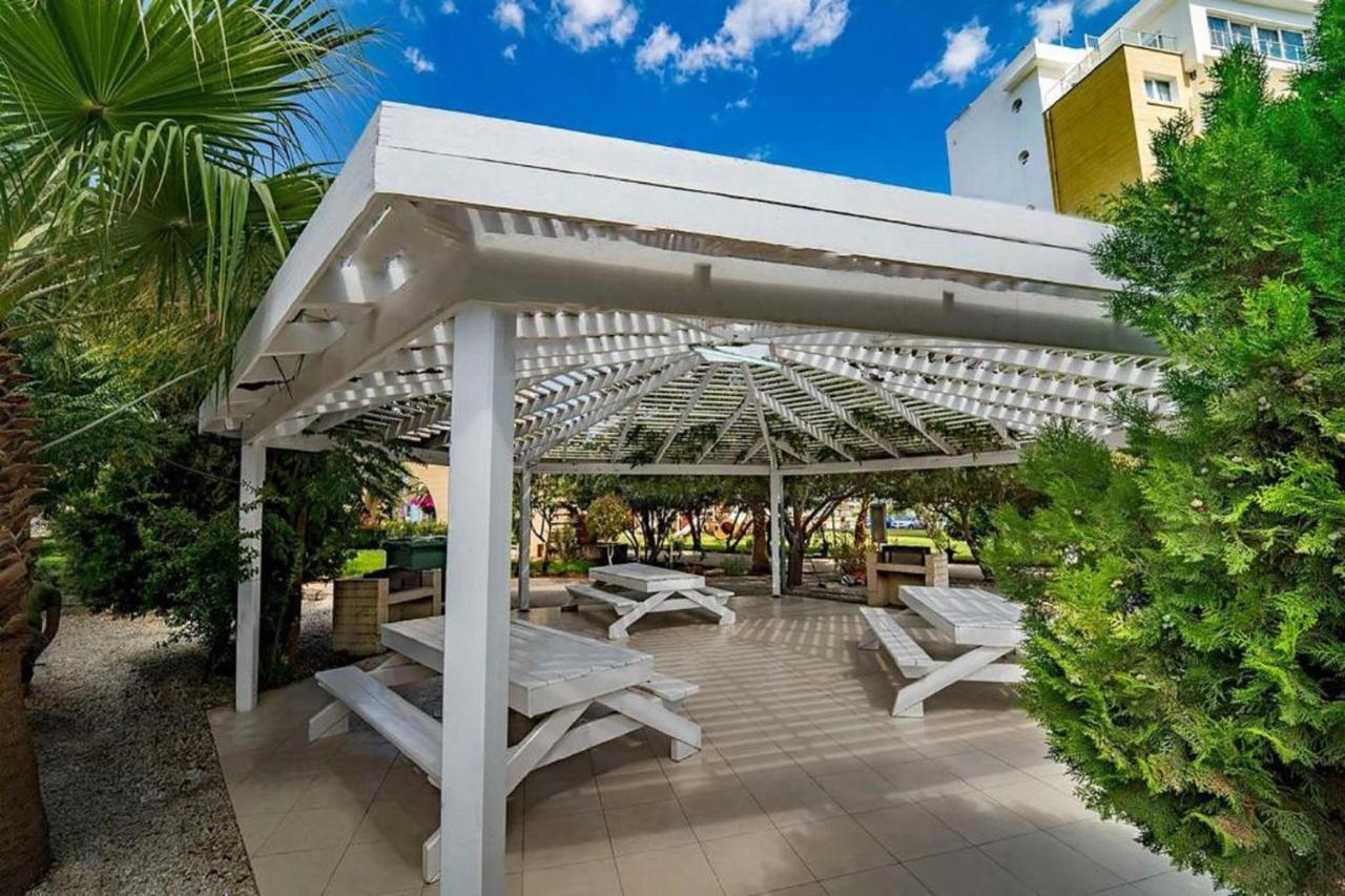 Aurelius Pool Apartments In Caesar Resort & Spa Perivolia tou Trikomou Екстер'єр фото
